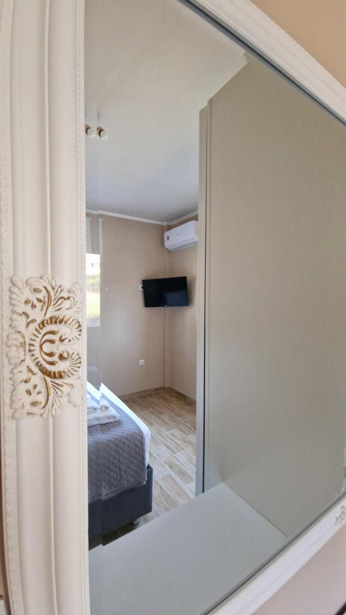 Efi House * Alepou