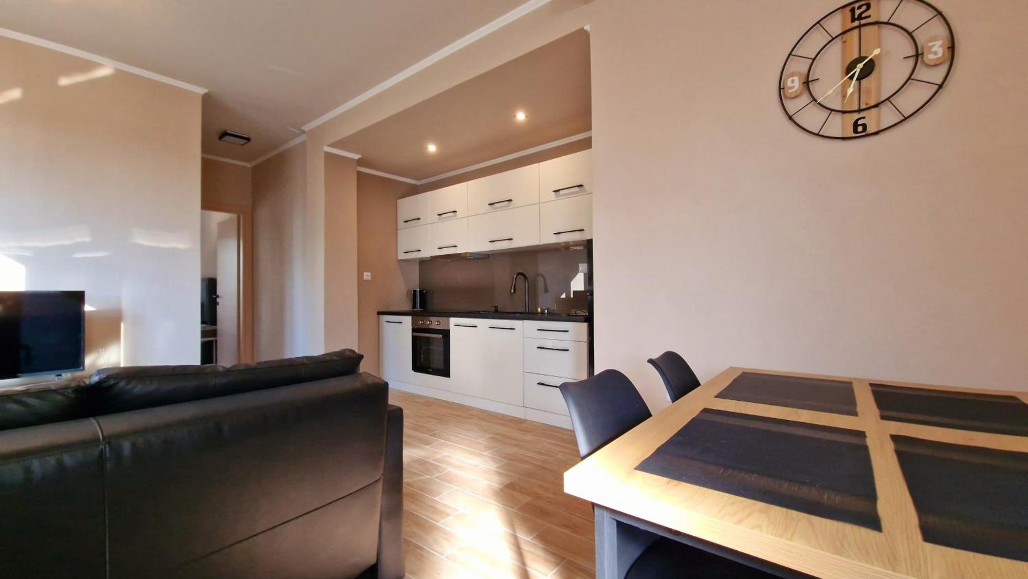 Efi House * Alepou