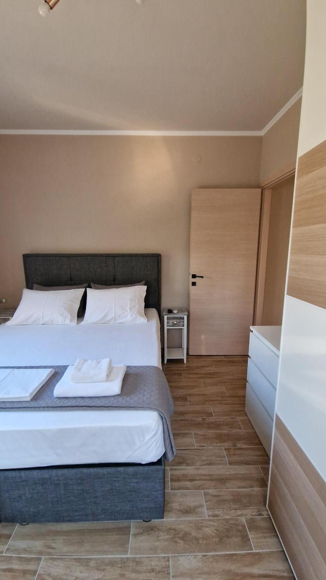 Efi House Appartement